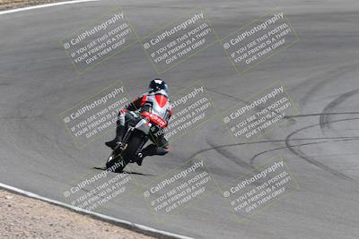 media/Apr-20-2025-AHRMA (Sun) [[393a79c373]]/Race/Group 7/Turn 4b/